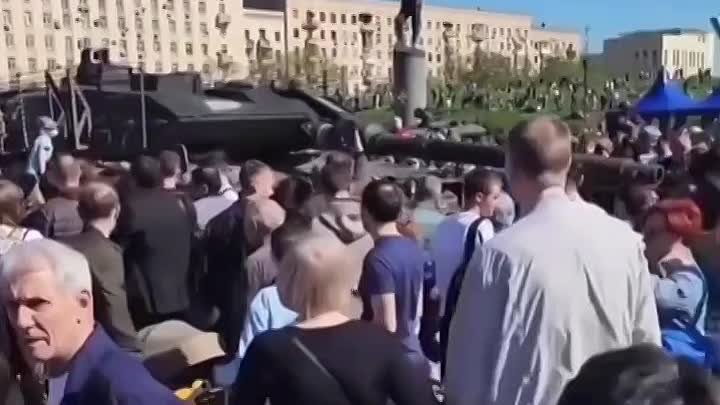 НАТО уже в Москве. 