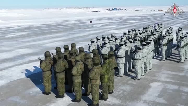 Военный парад на острове Котельный.