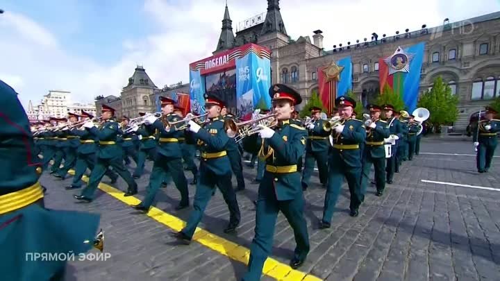 Музыканты сводного военного оркестра Московского гарнизона исполнили ...