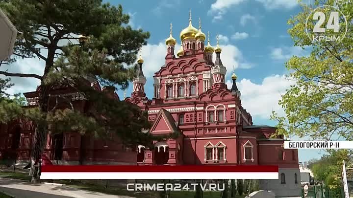 Крымские кузнецы сделали новые ворота для Топловского монастыря