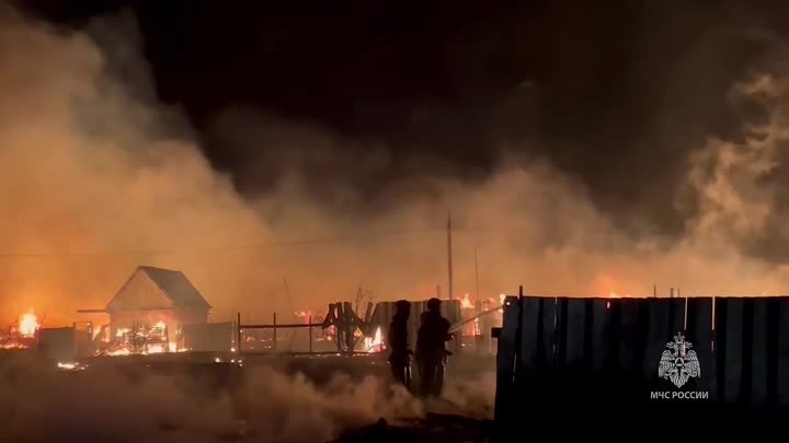 Кадры тушения пожара в Бурятии