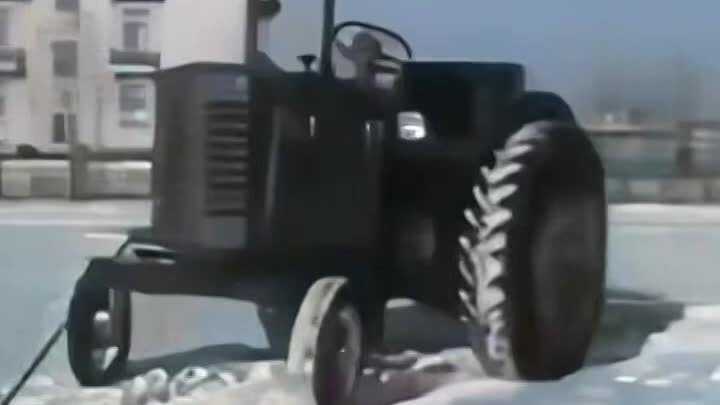 Беспилотный трактор 1958 год!