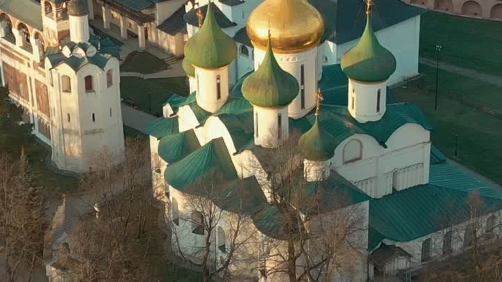Апрельское утро. Спасо-Евфимиев монастырь в Суздале. 