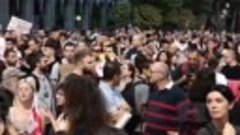 «Нет закону Путина!» Протестующие в Грузии не опознали кальк...