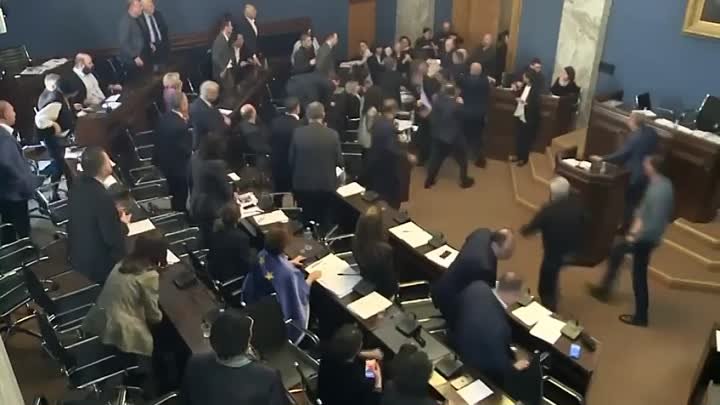Рабочая обстановка в грузинском парламенте