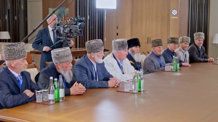Президент Ильхам Алиев принял делегацию муфтиев Северо-Кавказского р ...