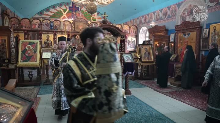 Архиепископ Тихон совершил Литургию Преждеосвященных Даров в Михайло ...