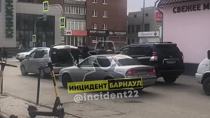 Видео