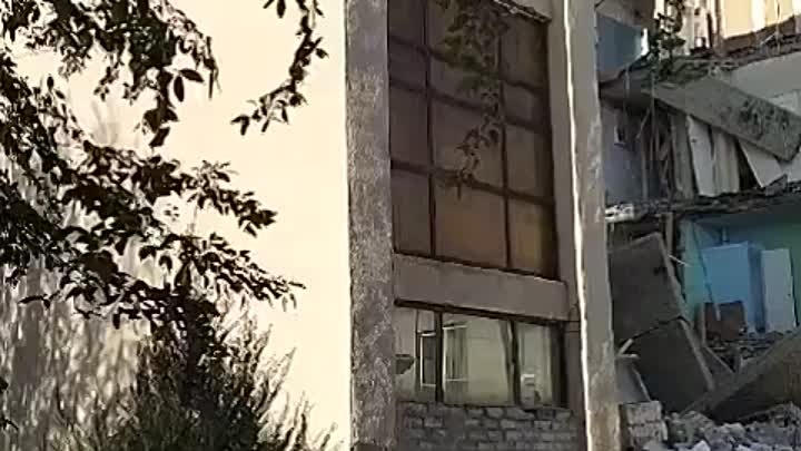Частичное обрушение здания администрации в Алгае