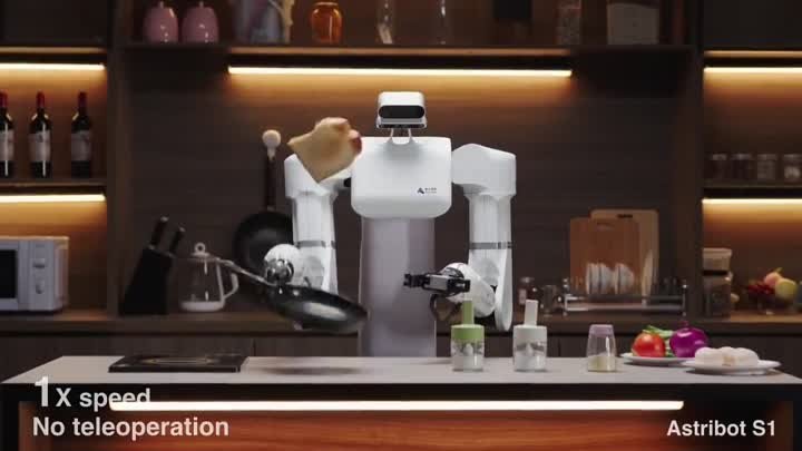 Робот помогает с домашним хозяйством