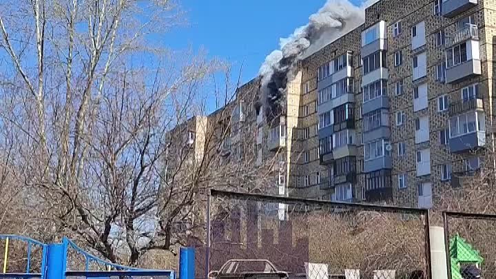 В Красноярске женщина погибла при пожаре в многоэтажке на Свердловской