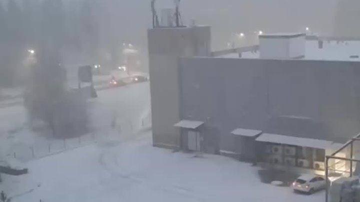 Снегопад продолжается и в Свердловской области: неожиданное возвраще ...