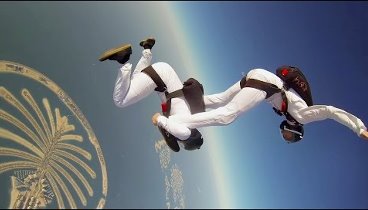 GoPro: Synchronized Skydive in Dubai