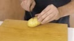 Как быстро почистить картошку в мундире
