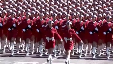 Китайские девушки -  военный парад (  КАТЮША )