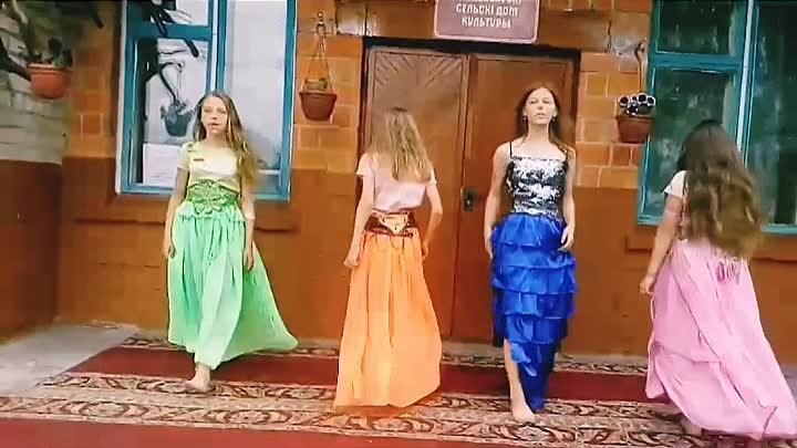 Черебасовский СДК..Танцуют Виктория и Татьяна Глеб,Анастасия Курилов ...