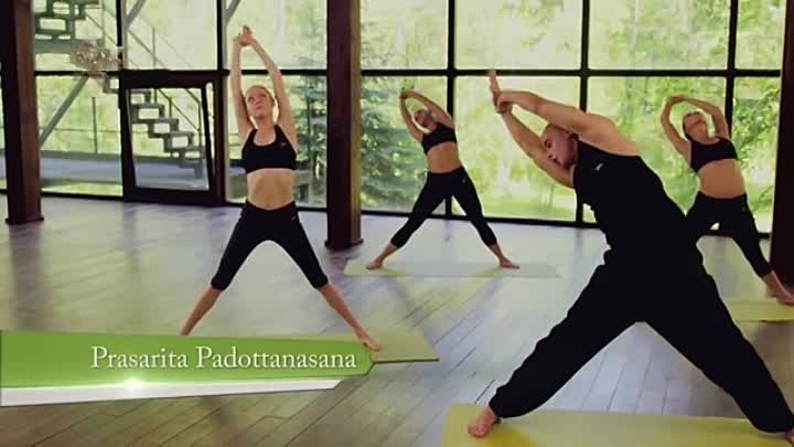 Model Yoga Pose Demo Ep5 Russian