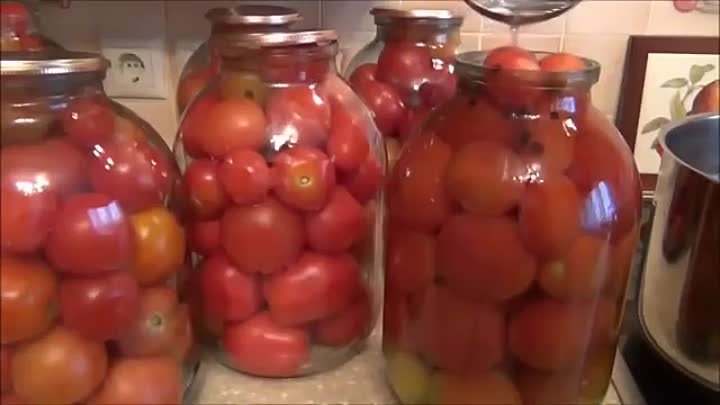 Маринованные помидоры половинками Очень вкусные!