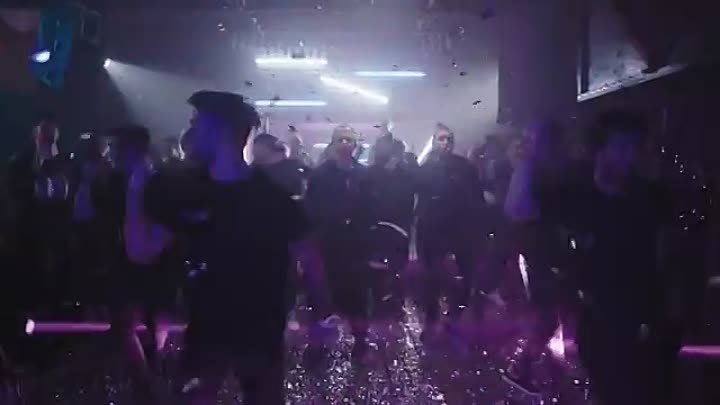 ХЛЕБ - Плачу на техно (official music video)