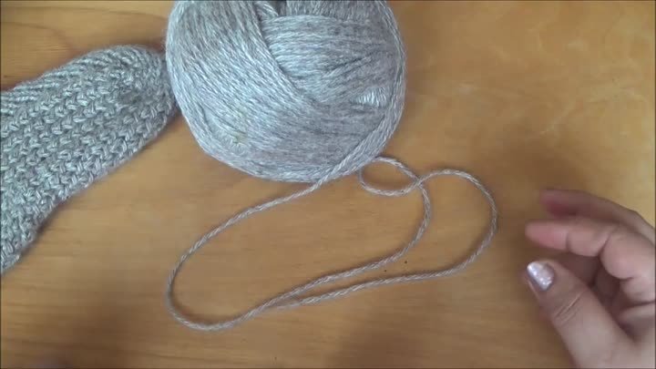 Следки спицами с подошвой ПЛЕТЕНКА. How to knit short socks