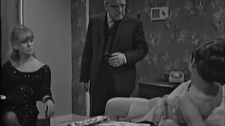 Pardon the Expression - S02E07 - Big Hotel (21 February 1966)