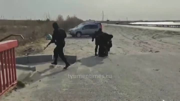 Задержание ОМОНом рыбаков в Сургуте