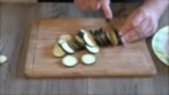 Как пожарить баклажаны на сковороде с чесноком