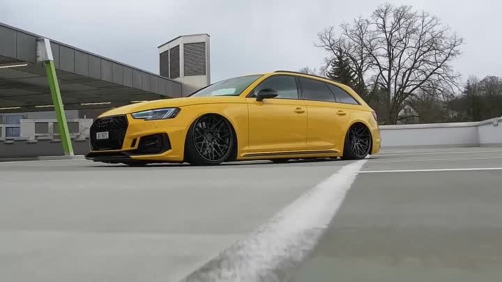 Audi RS4 Avant B9