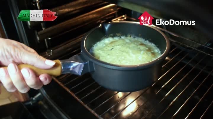 Грибы со сливками и сыром в ковше от EkoDomus