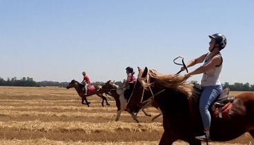 Сорок лет прошло,а жопа то помнит!!!Техника не очень, зато душа поет ...