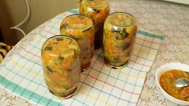 Они такие вкусные, что невозможно устоять. Салат из кабачков и бакла ...