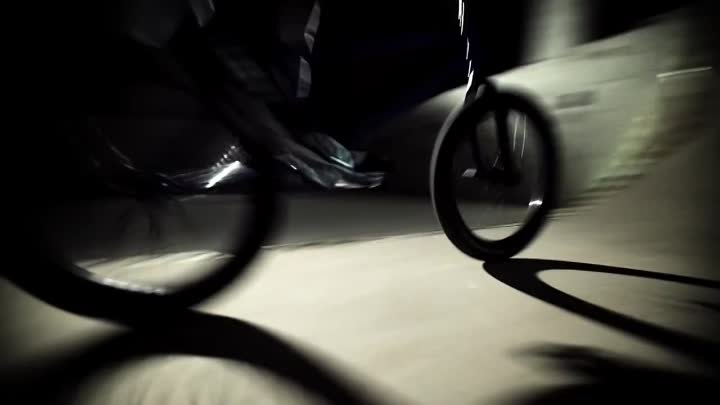 Noize MC — Бассейн (Official Music Video)