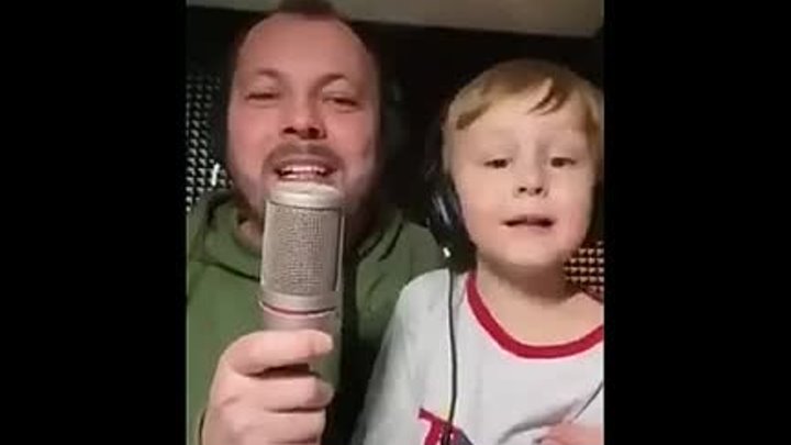 Записали с сыном ролик для TikTok 😀