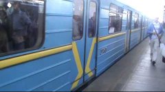 Убытие 81-717.5М/717.5М со станции метро Левобережная