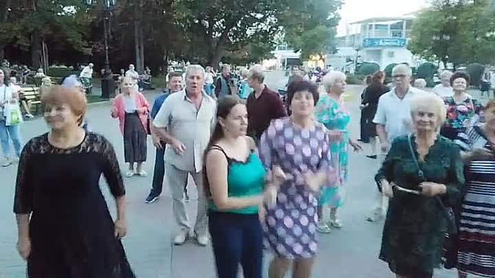 07.10.20 - Танцы на Приморском бульваре - Севастополь - Сергей Соков ...