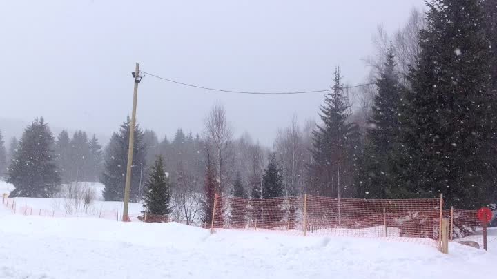 В Тягуне повалил снег!!!