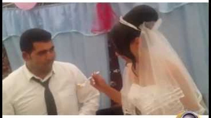 Измена невесты жениху видео. Жених ударил невесту. Азербайджанский жених прикол. Жених ударил невесту на свадьбе. Жених ударил невесту на свадьбе видео.